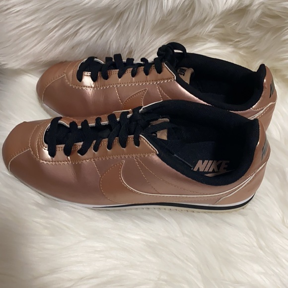 Nike rose gold cortez sneakers - Picture 8 of 10